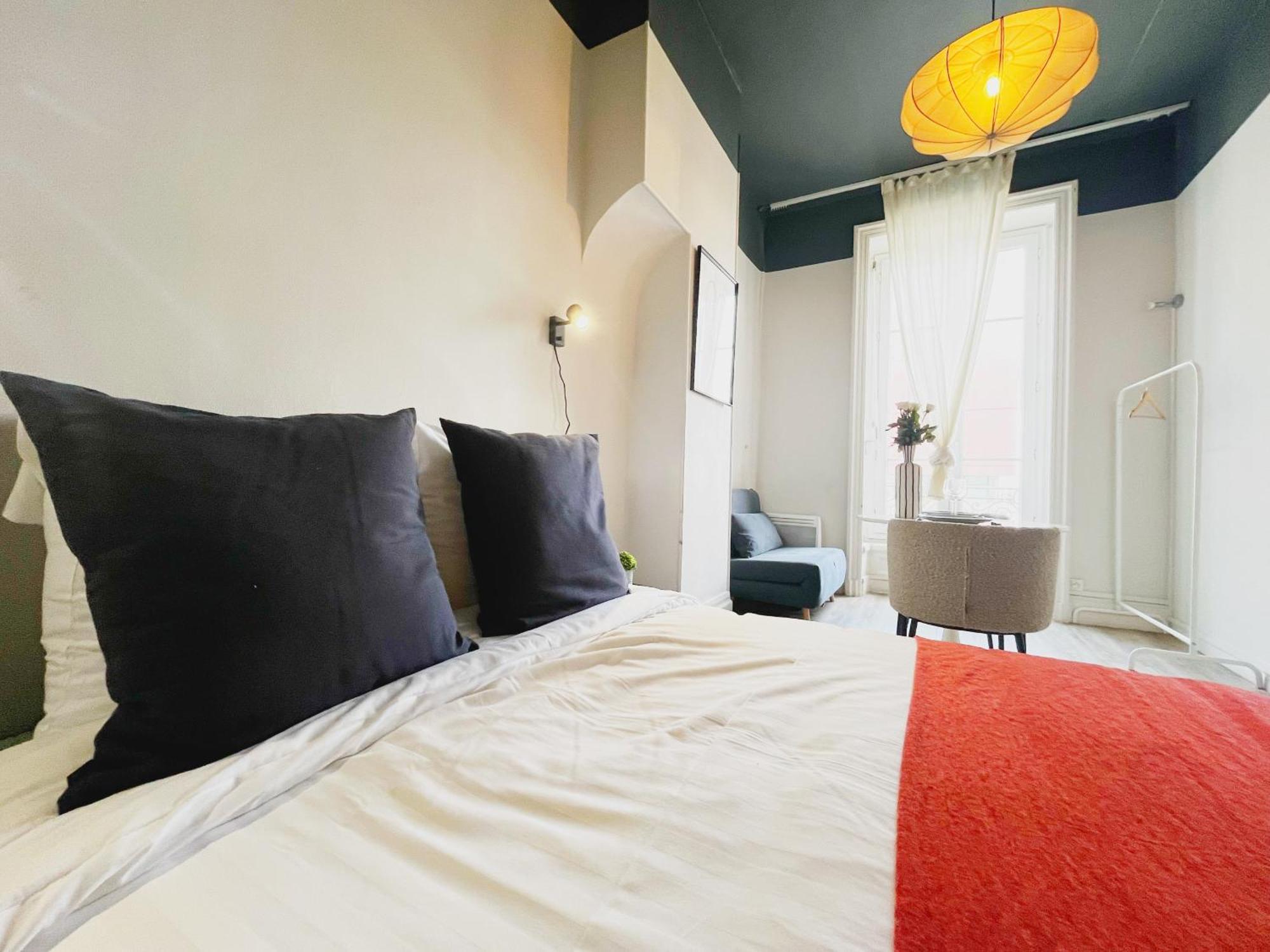 Suite Opium Lione Esterno foto